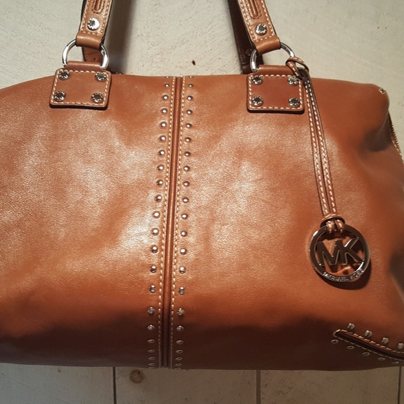 Michael Kors - Picture 3 of 5